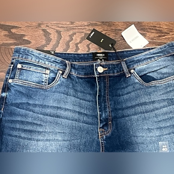 Forever 21 Women’s Slim Fit Dark Rinse Size 40 - Picture 7 of 7